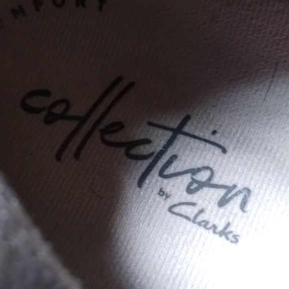 Clarks Sharon Spring Suede Leather Ankle Boots Taupe Women's Size 9.5 - Picture 6 of 6